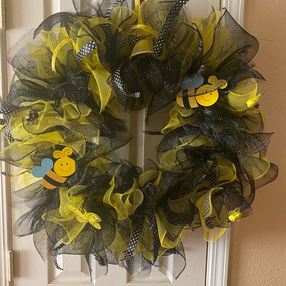 Bumblebee Wreath